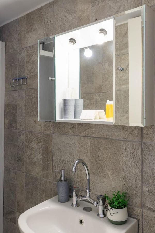 Aiolos Koukaki Center Apartment Athens Luaran gambar